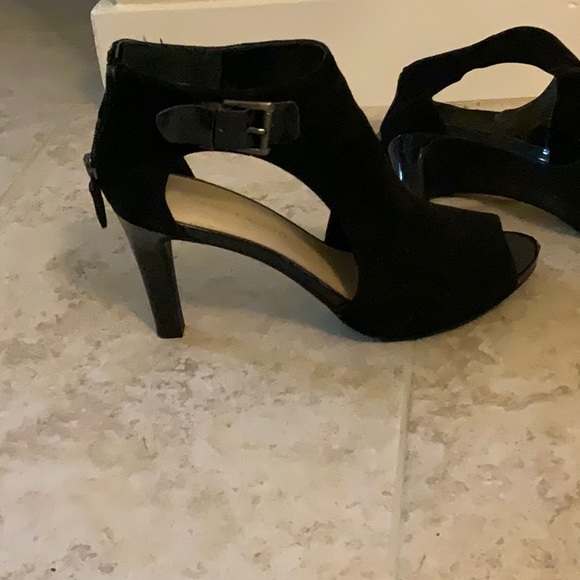 Franco Sarto black suede booties - Picture 2 of 2